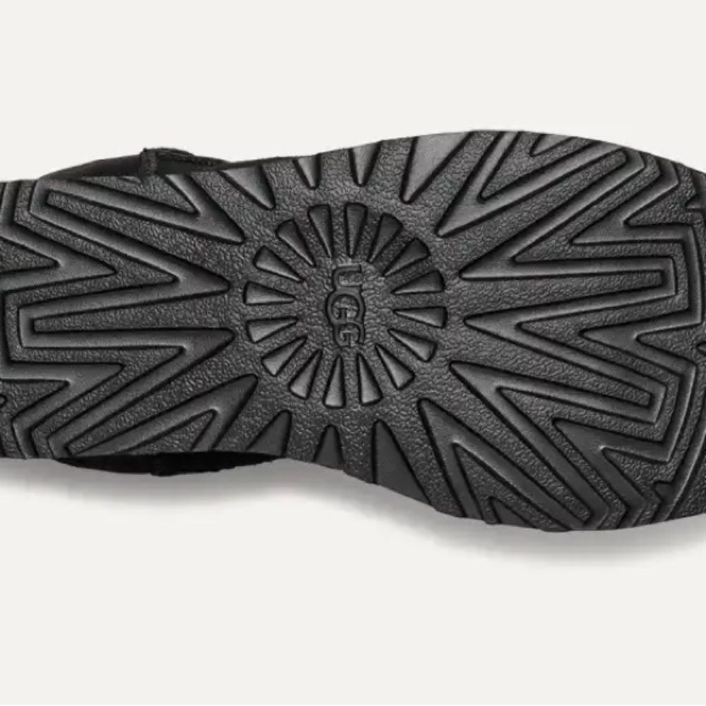 Ugg Classic Boots - image 3